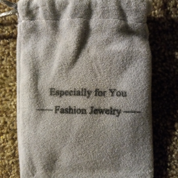 NWT Set of 2 Friensdhip bags & 2 keychains - Picture 5 of 6